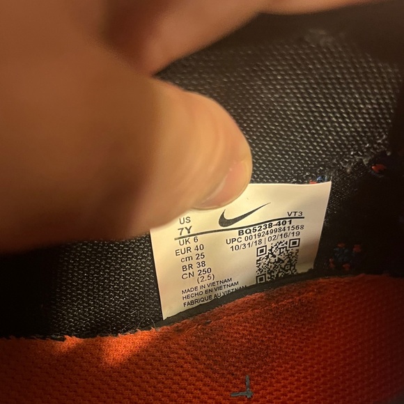 Nike Air VaporMax Flyknit Blue Fury GS - Picture 2 of 16